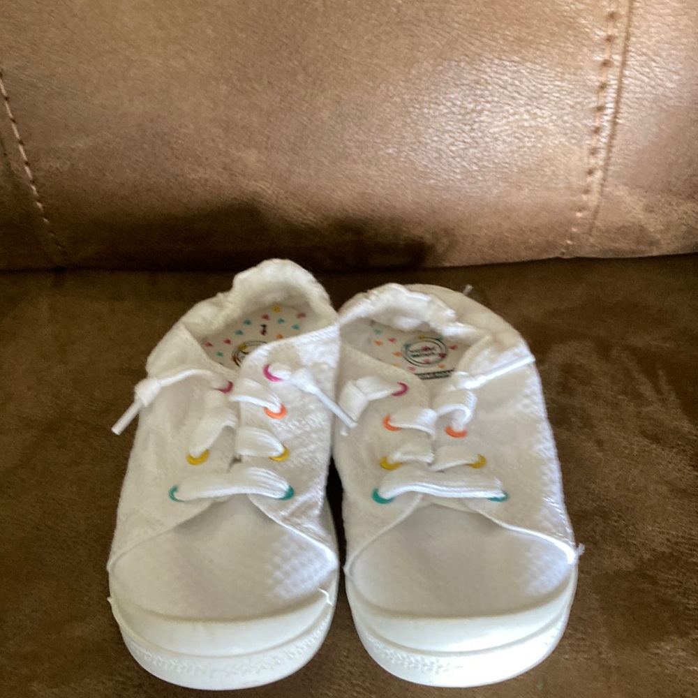 Brand new size 1 girls slip on sneakers.